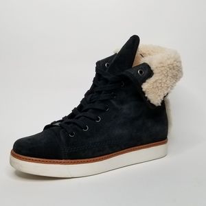 Coach Ramsey style womens fur shoes size 9.5